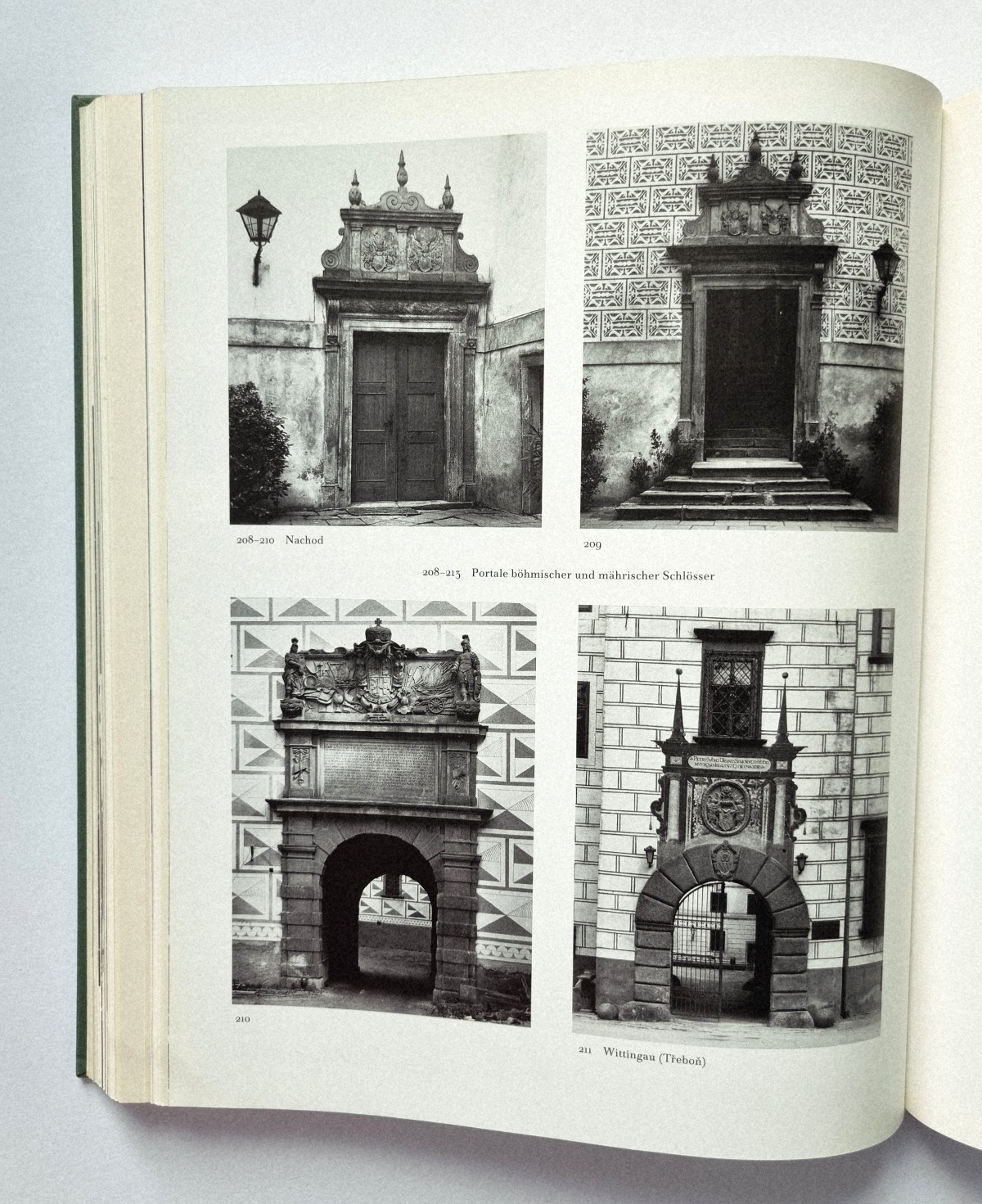 Buch Renaissance in Böhmen, Ansicht Bildseite Gebäudeportale Bilder 208 bis 211