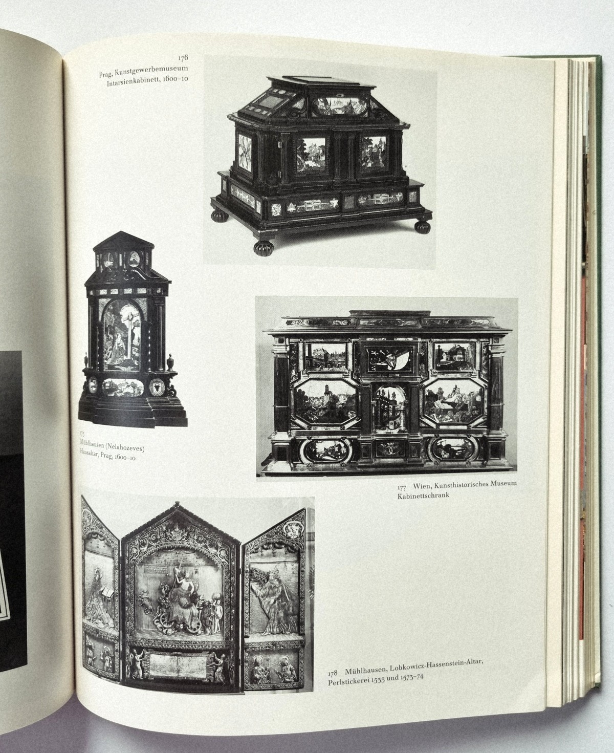 Buch Renaissance in Böhmen, Ansicht Bildseite Kunstgegenstände Bilder 175 bis 178